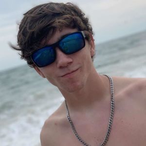 Meet your Posher, Logan